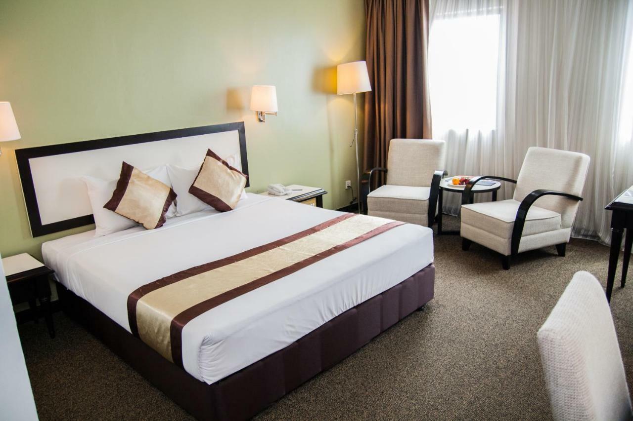 Summit Hotel Subang Usj Subang Jaya Exteriör bild